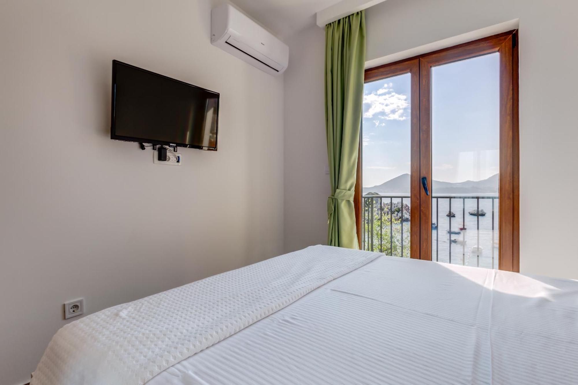Mima Apartments Sveti Stefan Ngoại thất bức ảnh
