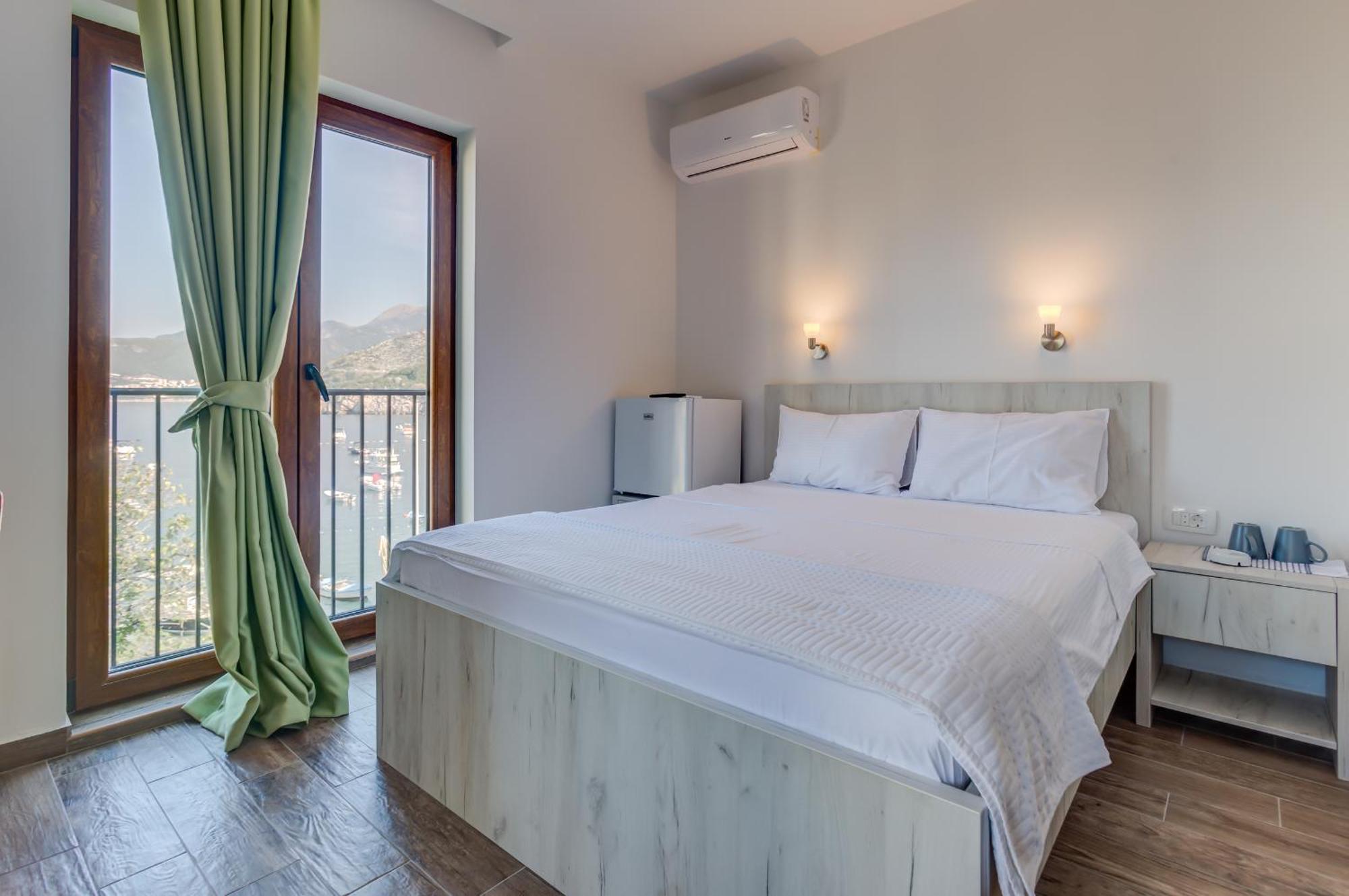 Mima Apartments Sveti Stefan Ngoại thất bức ảnh